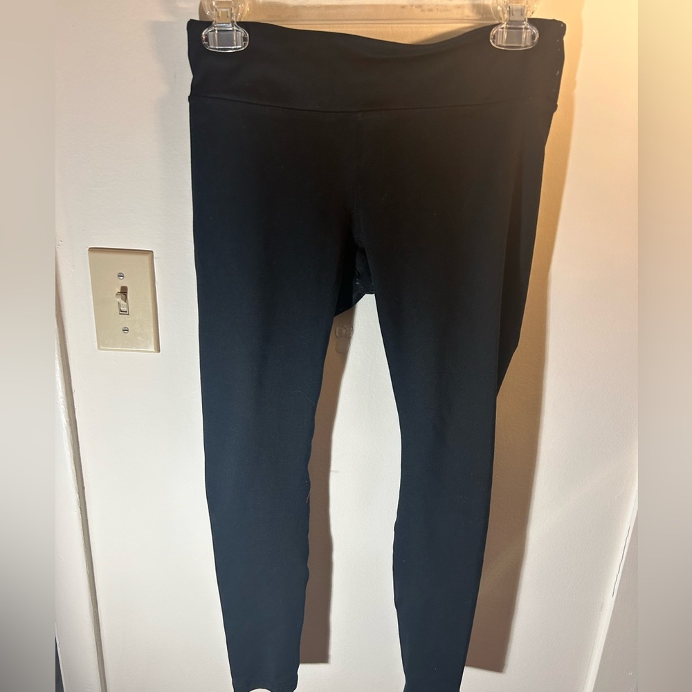 Fabletics 3/4 black leggings